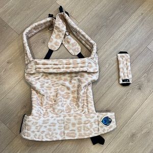 Antipoppe Baby Carrier - Brand new in box